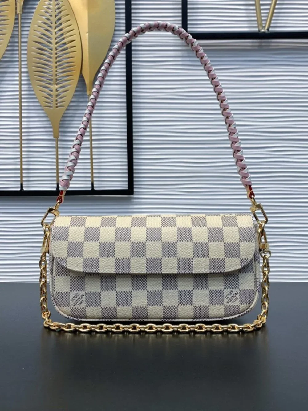 Louis Vuitton Wallet On Chain Ivy